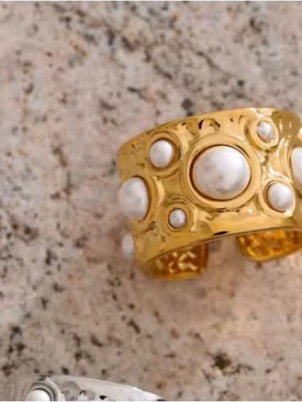 18k Gold filled ring with pearls- size 7